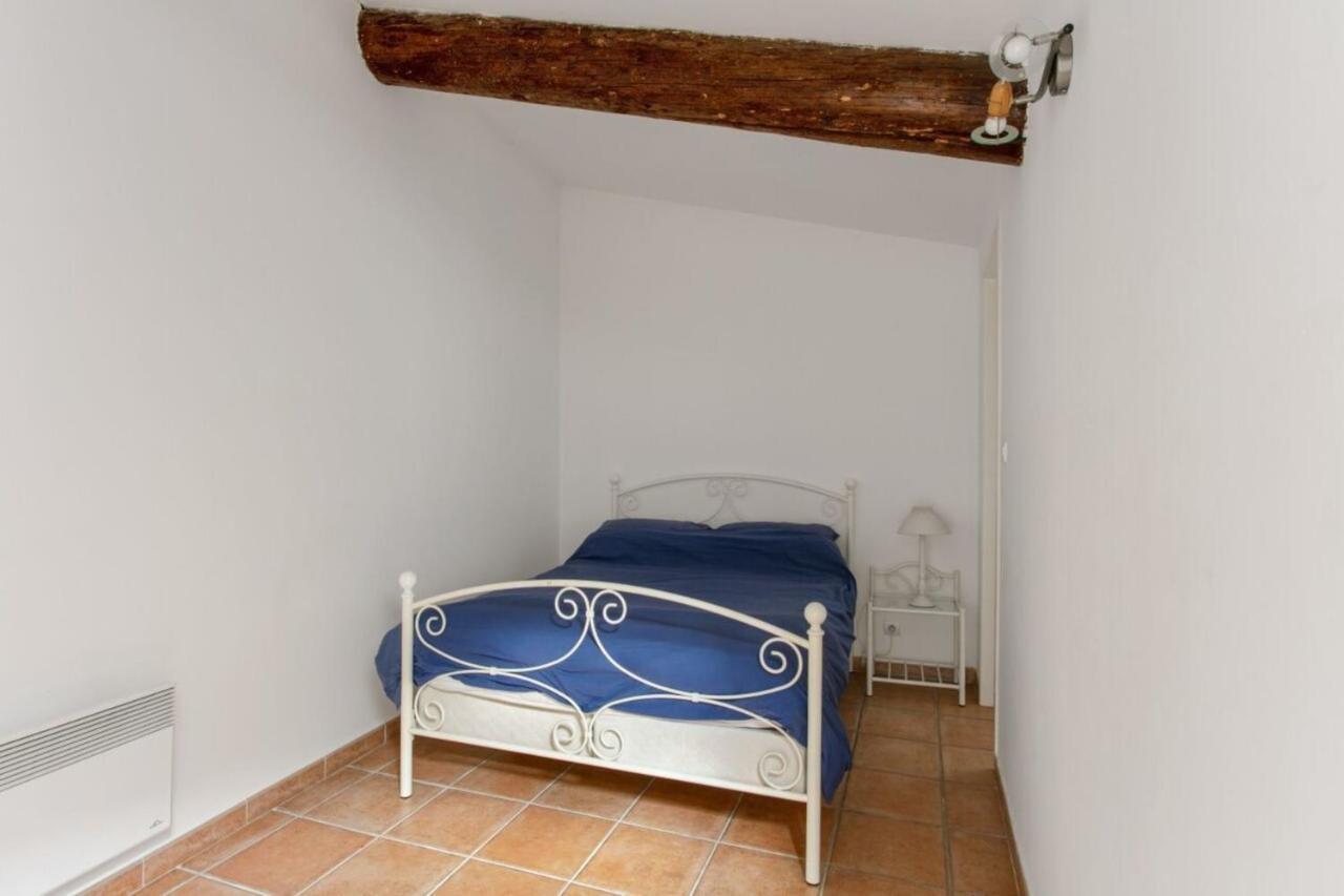 Вілла Charming And Quaint 2-Bed House In Marseillan Екстер'єр фото