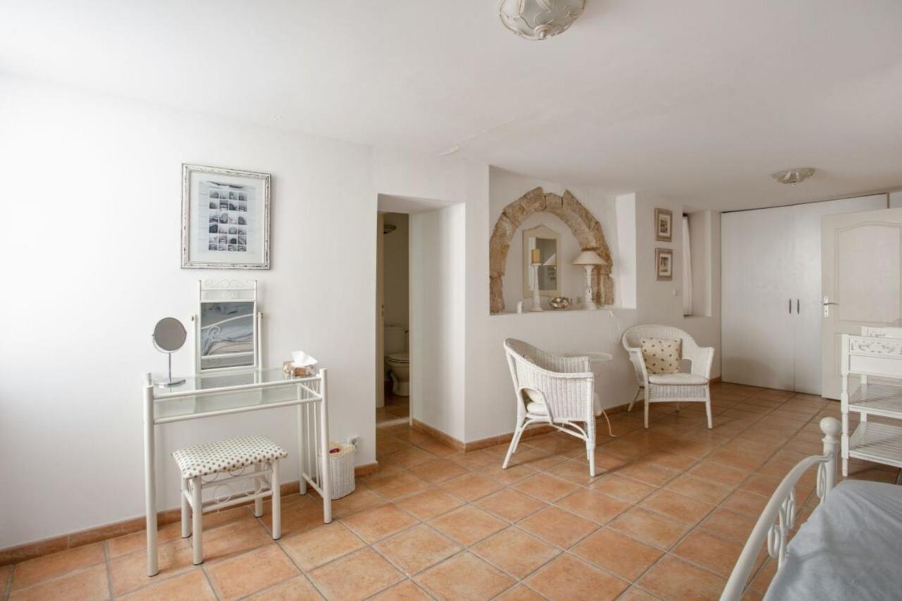 Вілла Charming And Quaint 2-Bed House In Marseillan Екстер'єр фото